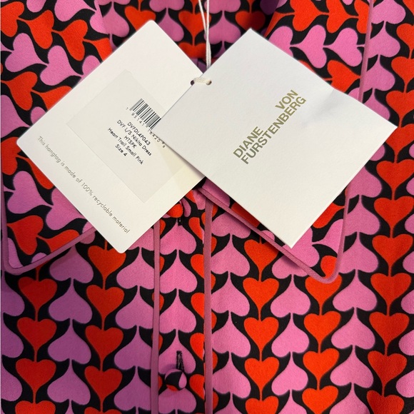 Diane Von Furstenberg Pink and Red Hearts Dress| Size 4| NWT|Designer Dress - Picture 3 of 4